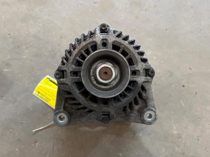 Begagnade Dynamo Nissan Note (E11) 1.6 16V Pris € 35,00 Marginaltabell erbjuds av F. van den Mosselaar autodemontage