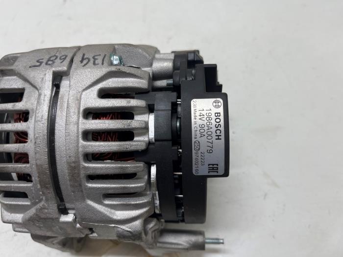 Dynamo van een Skoda Octavia (1U2) 1.6 2003