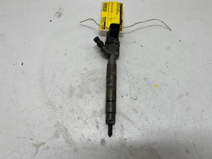 Usagé Injecteurs Mercedes S (W220) 4.0 S-400 CDI V8 32V Prix € 50,00 Règlement à la marge proposé par F. van den Mosselaar autodemontage