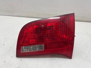 Usados Luz trasera derecha Audi A6 Avant (C6) 2.0 TDI 16V Precio de solicitud ofrecido por F. van den Mosselaar autodemontage