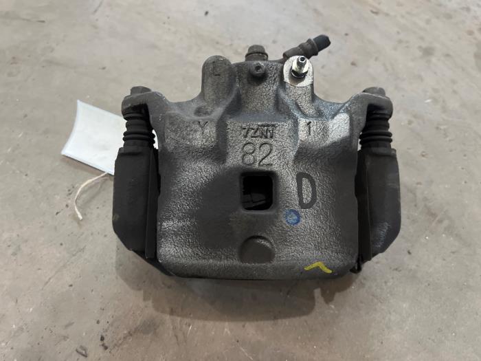 Gebrauchte Bremszange links vorne Nissan Juke (F15) 1.6 16V Preis € 35,00 Margenregelung angeboten von F. van den Mosselaar autodemontage