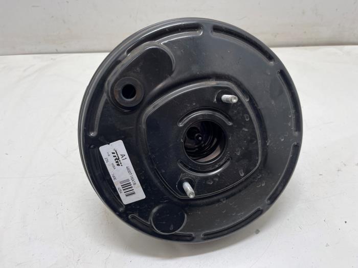 Usados Servofreno Nissan Juke (F15) 1.6 16V Precio € 45,00 Norma de margen ofrecido por F. van den Mosselaar autodemontage