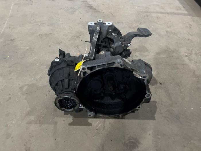 Gebrauchte Getriebe Volkswagen Passat Variant (3C5) 2.0 FSI 16V Preis € 150,00 Margenregelung angeboten von F. van den Mosselaar autodemontage