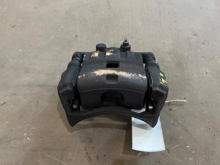 Gebrauchte Bremszange links vorne Mazda 2 (DE) 1.3 16V S-VT Preis € 25,00 Margenregelung angeboten von F. van den Mosselaar autodemontage