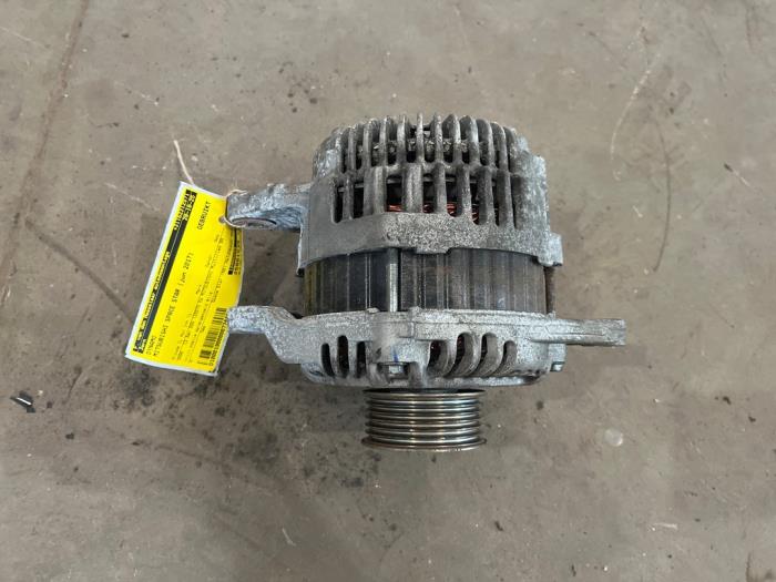 Begagnade Dynamo Mitsubishi Space Star (A0) 1.0 12V Pris € 35,00 Marginaltabell erbjuds av F. van den Mosselaar autodemontage