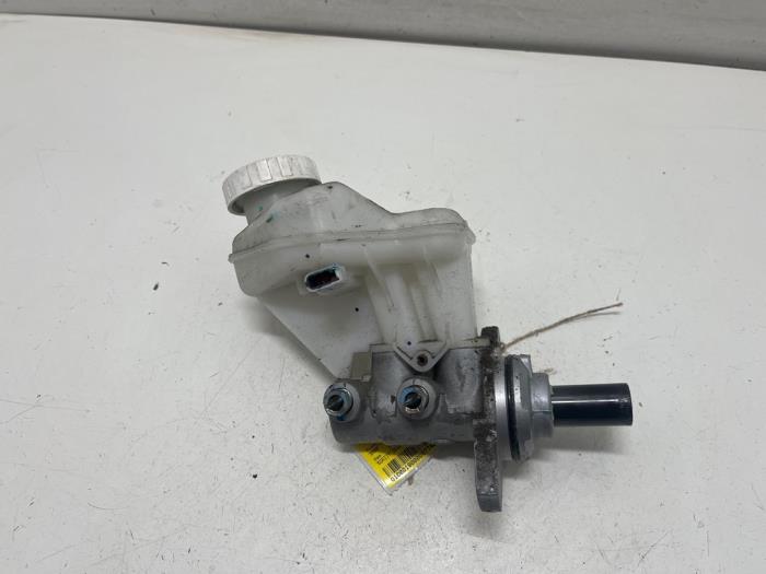 Used Master cylinder Mitsubishi Space Star (A0) 1.0 12V Price € 15,00 Margin scheme offered by F. van den Mosselaar autodemontage