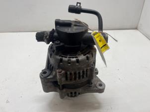 Dynamo van een Kia Carens III (FG) 2.0 CRDI VGT 16V 2009