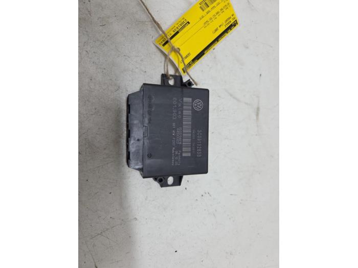 Begagnade PDC-modul Volkswagen Passat (3C2) 1.9 TDI Pris € 15,00 Marginaltabell erbjuds av F. van den Mosselaar autodemontage