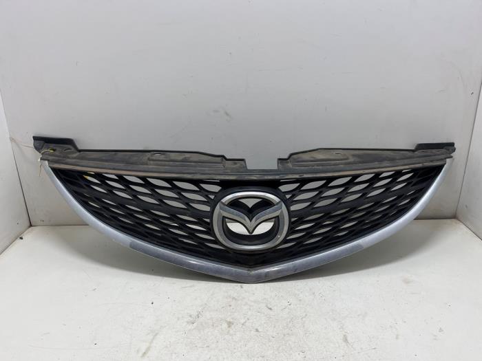 Używane Grill Mazda 6 SportBreak (GH19/GHA9) 2.2 CDVi 16V 163 Cena € 35,00 Procedura marży oferowane przez F. van den Mosselaar autodemontage