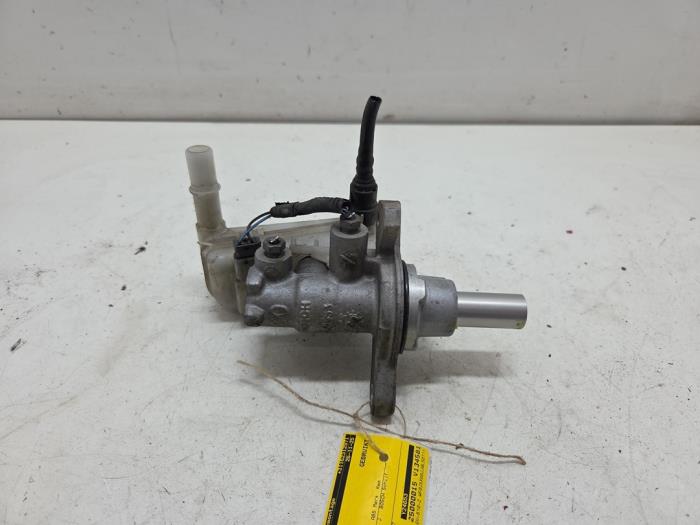 Used Master cylinder Ford Fiesta 6 (JA8) 1.4 16V Price € 15,00 Margin scheme offered by F. van den Mosselaar autodemontage