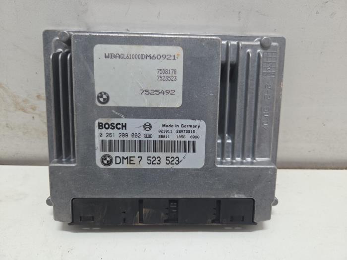 Used Engine management computer BMW 7 serie (E65/E66/E67) 745i,Li 4.4 V8 32V Price € 100,00 Margin scheme offered by F. van den Mosselaar autodemontage