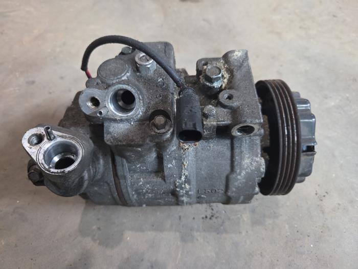Gebrauchte Klimapumpe BMW 7 serie (E65/E66/E67) 745i,Li 4.4 V8 32V Preis € 50,00 Margenregelung angeboten von F. van den Mosselaar autodemontage