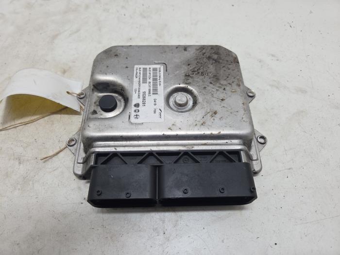 Used Engine management computer Fiat Doblo Cargo (263) 1.3 MJ 16V DPF Euro 5 Price € 125,00 Margin scheme offered by F. van den Mosselaar autodemontage