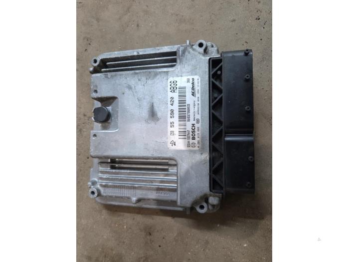 Used Engine management computer Opel Insignia 2.0 CDTI 16V 160 Ecotec Price € 45,00 Margin scheme offered by F. van den Mosselaar autodemontage