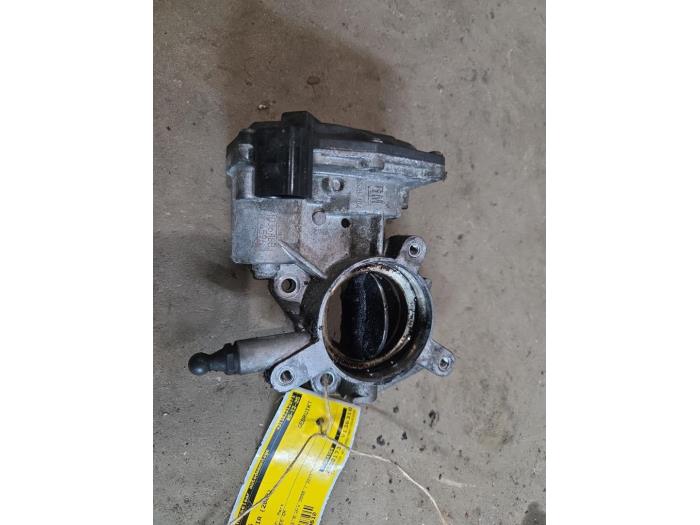 Używane Przepustnica Opel Insignia 2.0 CDTI 16V 160 Ecotec Cena € 15,00 Procedura marży oferowane przez F. van den Mosselaar autodemontage