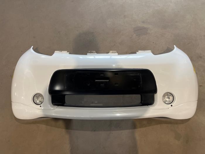 Usados Parachoques Citroen C-Zero C-Zero Precio € 200,00 Norma de margen ofrecido por F. van den Mosselaar autodemontage