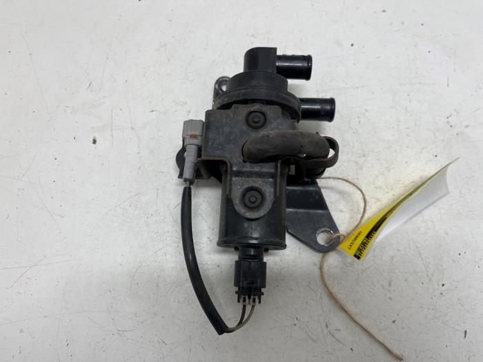 Begagnade Extra vattenpump Citroen C-Zero C-Zero Pris € 50,00 Marginaltabell erbjuds av F. van den Mosselaar autodemontage