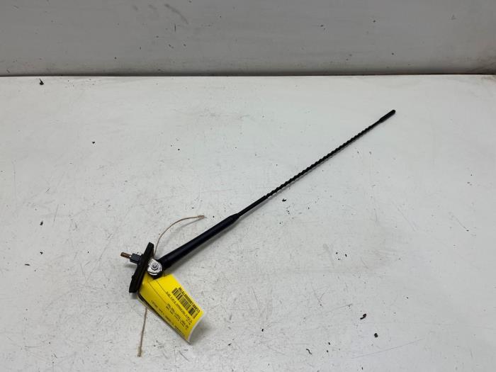 Używane Antena Citroen C-Zero C-Zero Cena € 20,00 Procedura marży oferowane przez F. van den Mosselaar autodemontage