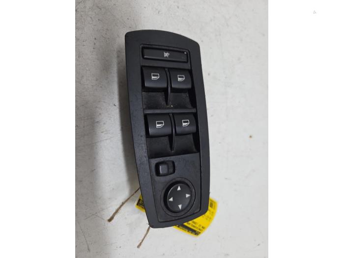 Usados Interruptor combinado de ventanillas BMW X3 (E83) 3.0d 24V Precio € 35,00 Norma de margen ofrecido por F. van den Mosselaar autodemontage