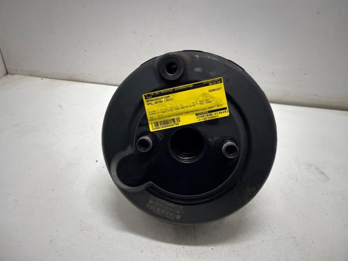 Usados Servofreno Opel Astra J Sports Tourer (PD8/PE8/PF8) 1.7 CDTi 16V Precio € 35,00 Norma de margen ofrecido por F. van den Mosselaar autodemontage