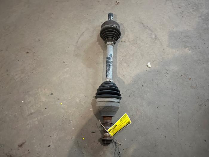 Usagé Cardan gauche (transmission) Opel Astra J Sports Tourer (PD8/PE8/PF8) 1.7 CDTi 16V Prix € 45,00 Règlement à la marge proposé par F. van den Mosselaar autodemontage