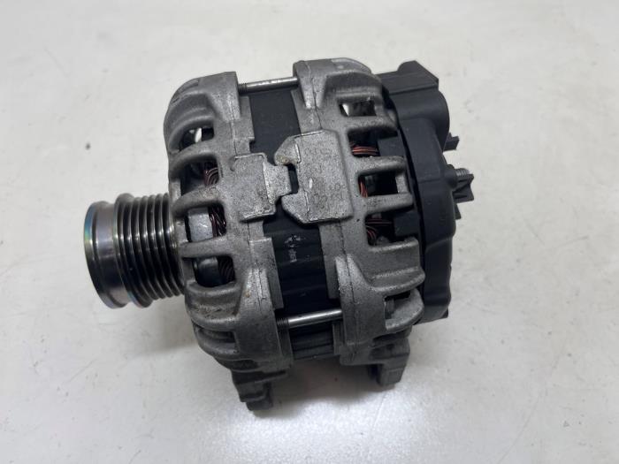 Begagnade Dynamo Seat Arona (KJX) 1.0 TGI 12V Pris € 50,00 Marginaltabell erbjuds av F. van den Mosselaar autodemontage