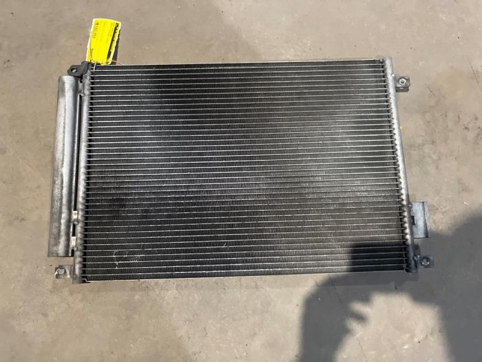 Begagnade AC-radiator Lancia Ypsilon (312) 1.2 Pris € 35,00 Marginaltabell erbjuds av F. van den Mosselaar autodemontage