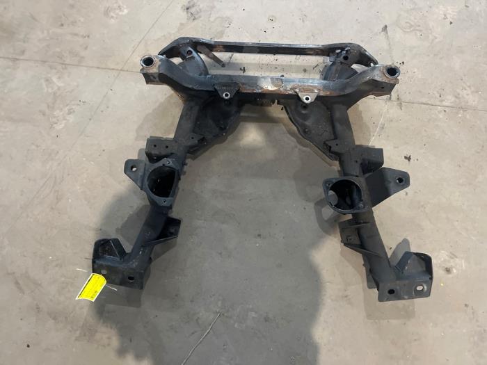 Gebrauchte Unterrahmen BMW X3 (E83) 3.0d 24V Preis € 75,00 Margenregelung angeboten von F. van den Mosselaar autodemontage