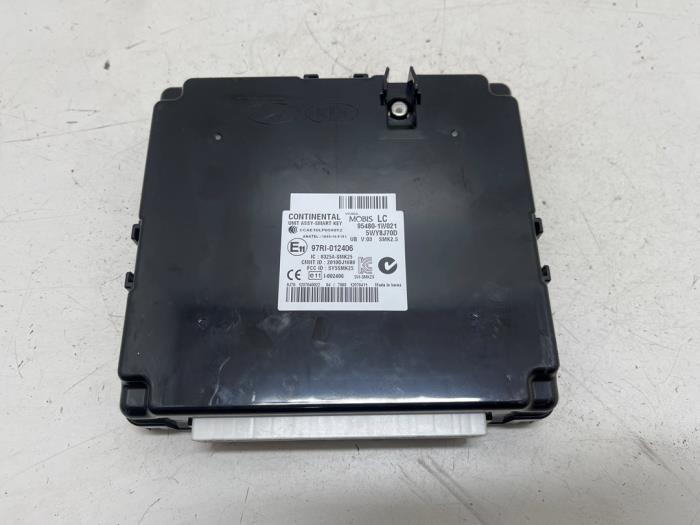 Używane Modul keyless vehicle Kia Rio III (UB) 1.2 CVVT 16V Cena € 35,00 Procedura marży oferowane przez F. van den Mosselaar autodemontage