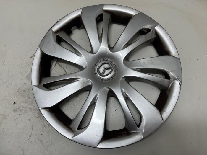 Używane Kolpak Mazda 2 (DJ/DL) 1.5 SkyActiv-G 90 Cena € 15,00 Procedura marży oferowane przez F. van den Mosselaar autodemontage