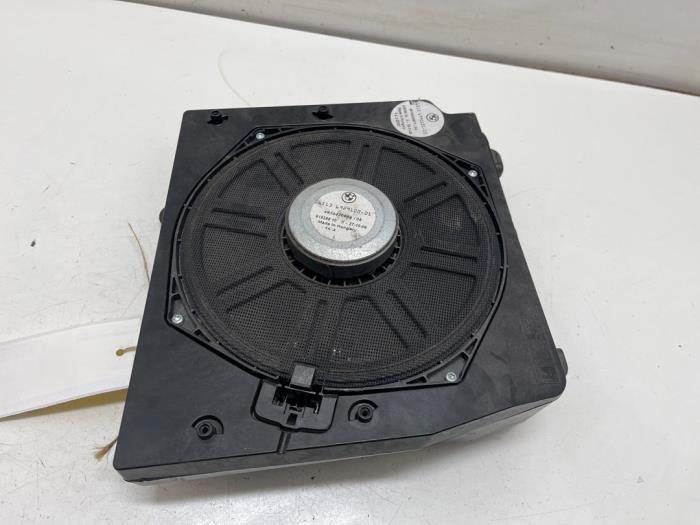 Używane Subwoofer BMW X3 (E83) 3.0d 24V Cena € 25,00 Procedura marży oferowane przez F. van den Mosselaar autodemontage