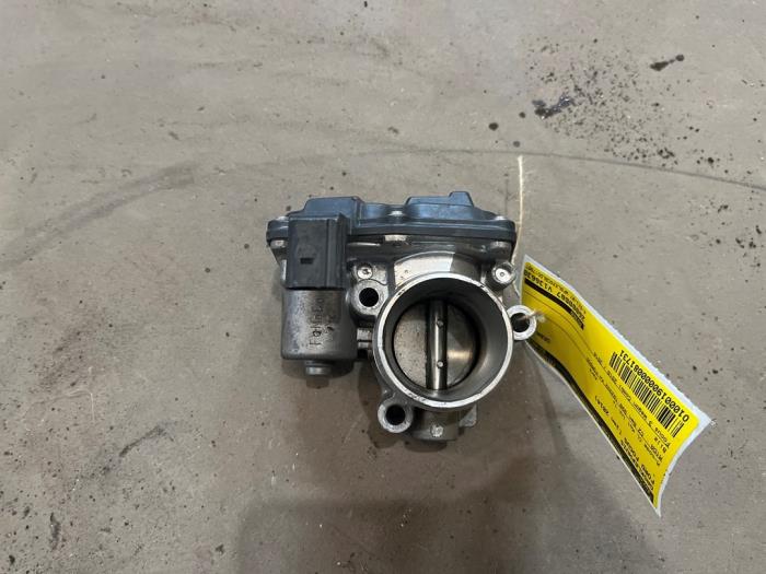 Gebrauchte Drosselklappengehäuse Ford Focus 3 Wagon 1.0 Ti-VCT EcoBoost 12V 125 Preis € 25,00 Margenregelung angeboten von F. van den Mosselaar autodemontage