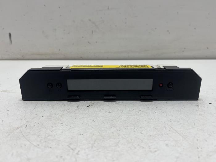 Begagnade Innerdisplay Suzuki SX4 (EY/GY) 1.6 16V VVT Comfort,Exclusive Autom. Pris € 10,00 Marginaltabell erbjuds av F. van den Mosselaar autodemontage