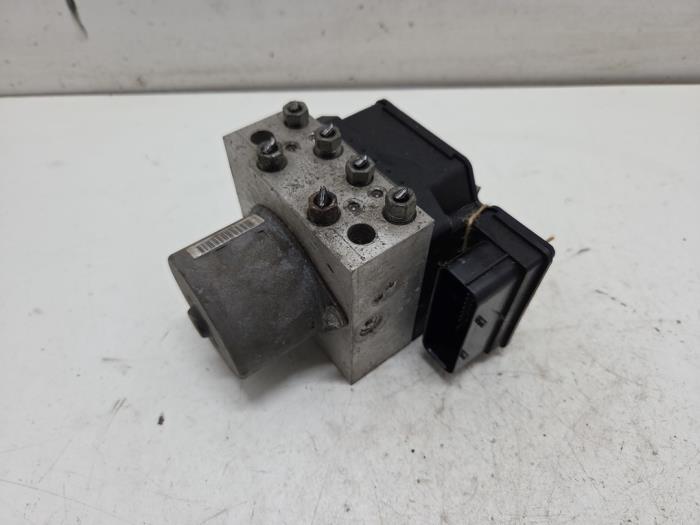 Begagnade ABS-pump Mini Mini (R56) 1.6 16V Cooper S Pris € 100,00 Marginaltabell erbjuds av F. van den Mosselaar autodemontage