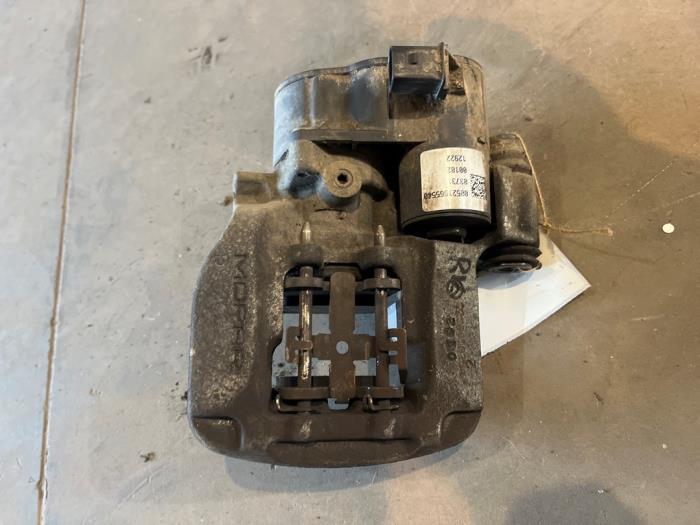 Usagé Etrier de frein avant droit Fiat Ducato (250) E-Ducato Prix € 150,00 Règlement à la marge proposé par F. van den Mosselaar autodemontage