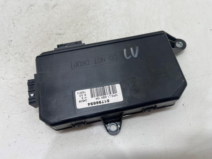 Używane Modul centralnego zamka Fiat Croma (194) 1.9 D Multijet 16V Cena € 20,00 Procedura marży oferowane przez F. van den Mosselaar autodemontage