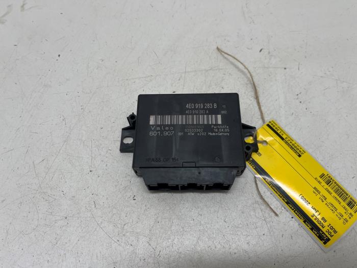Begagnade PDC-modul Audi A8 (D3) 6.0 W12 48V Quattro Pris € 30,00 Marginaltabell erbjuds av F. van den Mosselaar autodemontage