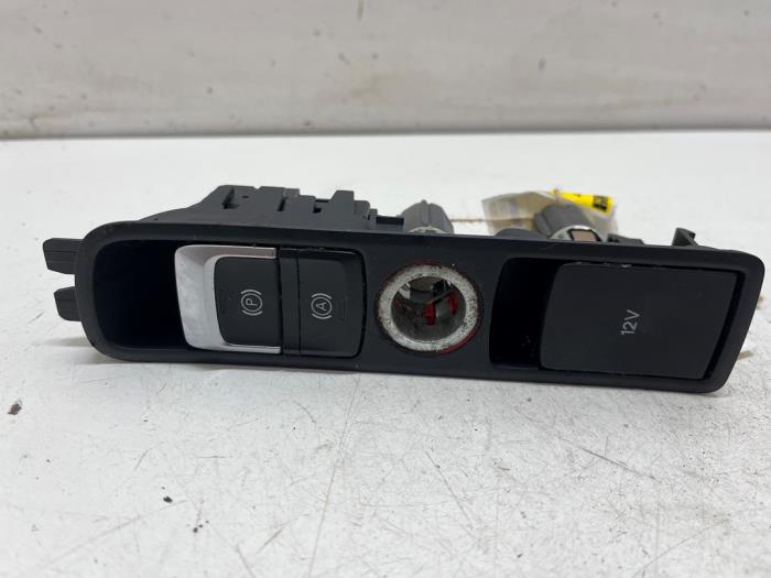 Gebrauchte Handbremse Schalter Audi Q3 (8UB/8UG) 2.0 16V TFSI 170 Quattro Preis € 15,00 Margenregelung angeboten von F. van den Mosselaar autodemontage