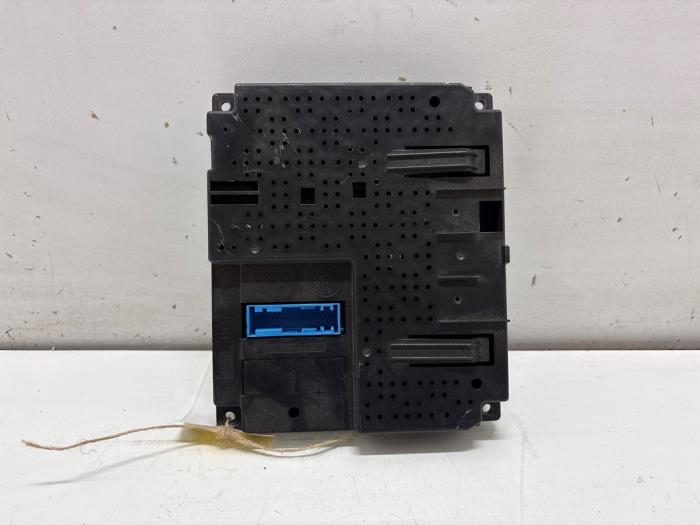 Używane Modul Bluetooth Fiat Grande Punto (199) 1.4 T-Jet 16V Cena € 75,00 Procedura marży oferowane przez F. van den Mosselaar autodemontage