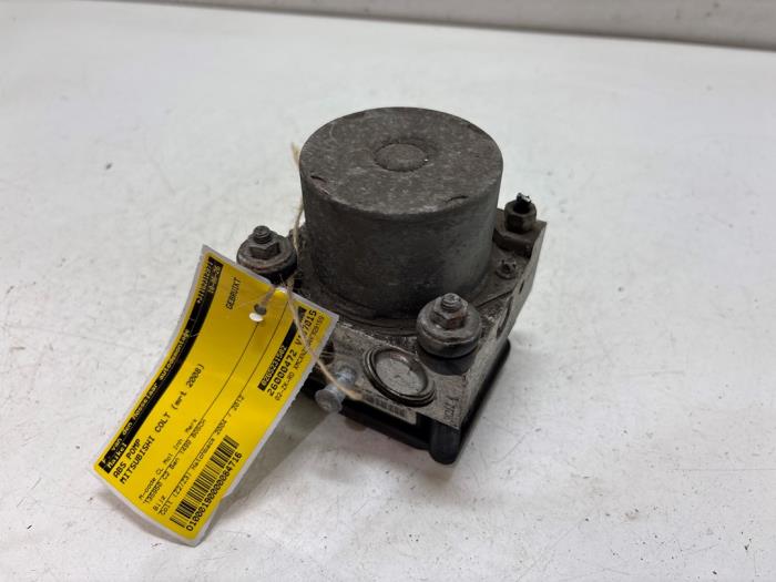 Usagé Bloc ABS Mitsubishi Colt (Z2/Z3) 1.5 16V CZ3 Prix € 45,00 Règlement à la marge proposé par F. van den Mosselaar autodemontage