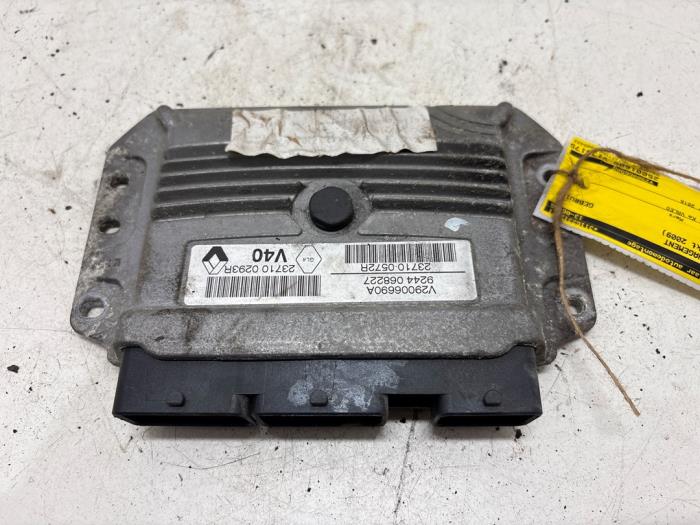 Used Engine management computer Renault Scénic III (JZ) 1.4 16V TCe 130 Price € 70,00 Margin scheme offered by F. van den Mosselaar autodemontage