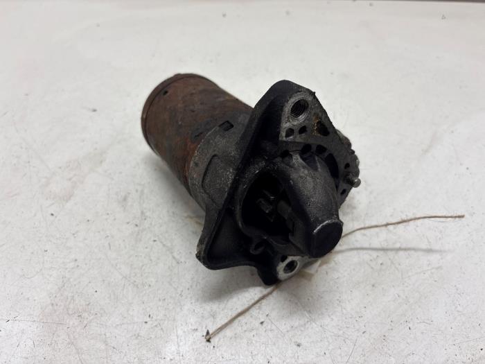 Gebrauchte Anlasser Renault Clio III (BR/CR) 1.4 16V Preis € 35,00 Margenregelung angeboten von F. van den Mosselaar autodemontage