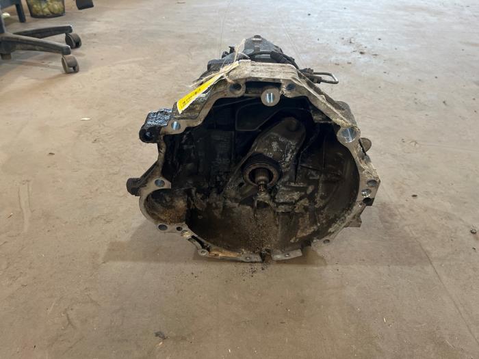 Gebrauchte Getriebe Audi A4 Avant (B7) 1.6 Preis € 250,00 Margenregelung angeboten von F. van den Mosselaar autodemontage