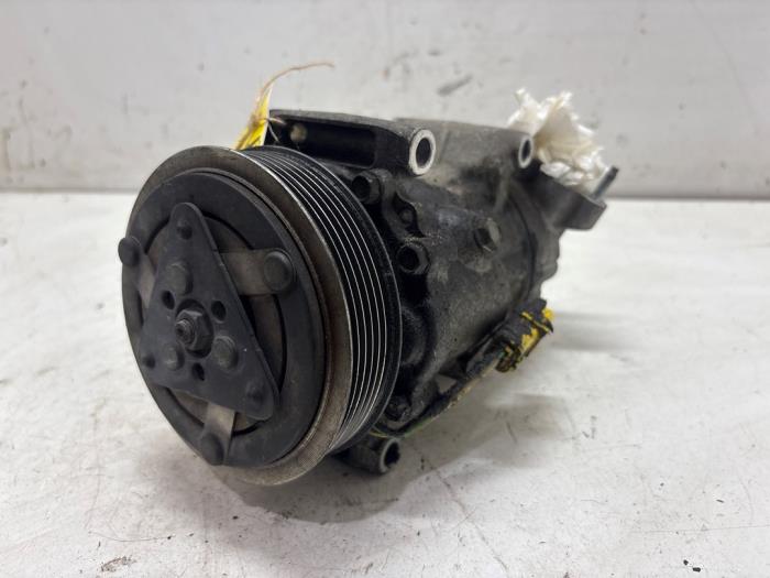Usagé Compresseur de clim Peugeot 206 (2A/C/H/J/S) 1.4 16V Prix € 50,00 Règlement à la marge proposé par F. van den Mosselaar autodemontage