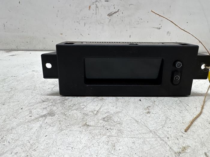Begagnade Innerdisplay Opel Corsa D 1.4 16V Twinport Pris € 10,00 Marginaltabell erbjuds av F. van den Mosselaar autodemontage
