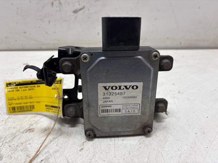 Used Automatic gearbox computer Volvo V60 I (FW/GW) 2.4 D6 20V AWD Twin Engine Plug-in Hybrid Price € 15,00 Margin scheme offered by F. van den Mosselaar autodemontage