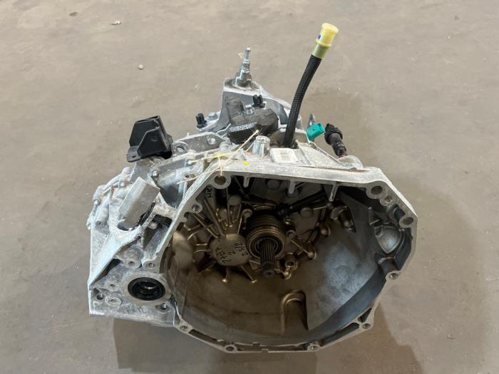 Used Gearbox Renault Austral 1.2 Mild Hybrid Advanced 130 Price € 750,00 Margin scheme offered by F. van den Mosselaar autodemontage