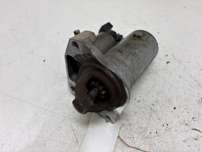 Gebrauchte Anlasser Peugeot 208 I (CA/CC/CK/CL) 1.2 Vti 12V PureTech 82 Preis € 35,00 Margenregelung angeboten von F. van den Mosselaar autodemontage