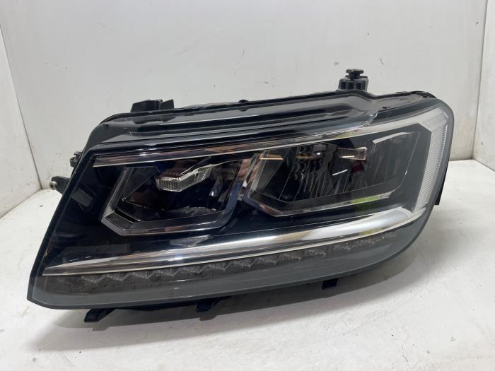 Używane Reflektor lewy Volkswagen Tiguan (AD1) 1.4 TSI 16V Cena € 500,00 Procedura marży oferowane przez F. van den Mosselaar autodemontage