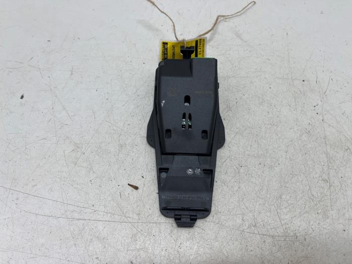 Gebrauchte Bremsassistent Sensor Volvo XC60 I (DZ) 2.0 T5 16V Preis € 25,00 Margenregelung angeboten von F. van den Mosselaar autodemontage